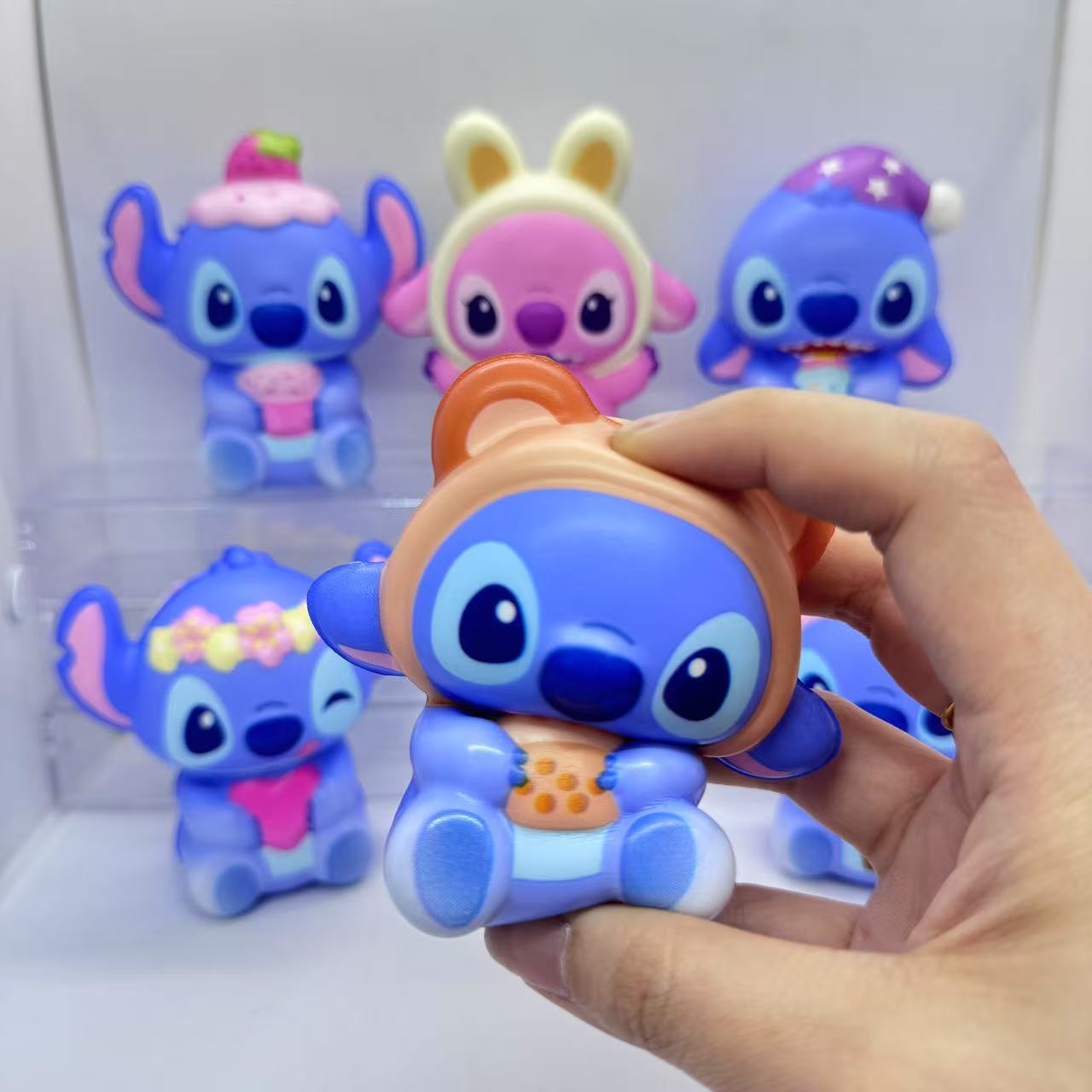 Brinquedo Squishy Stitch – Lil - Leatherworking Items avaliação e preço