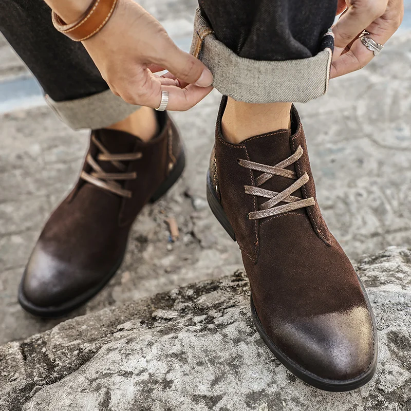 Nova camurça de vaca botas de  - Leatherwork Boots avaliação e preço