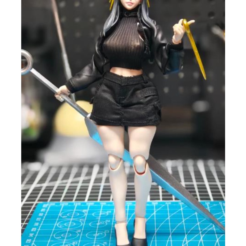 Figura de Ação Feminina em Esc - Leatherworking Items avaliação e preço