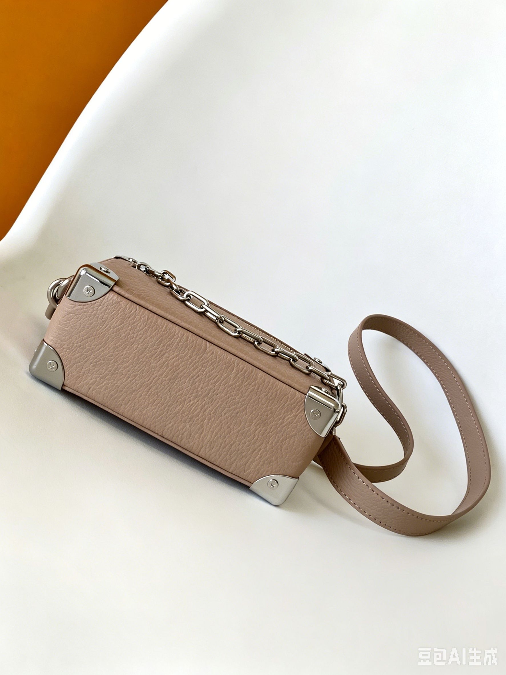 Bolsa moderna e versátil com v - Leatherworking Items avaliação e preço